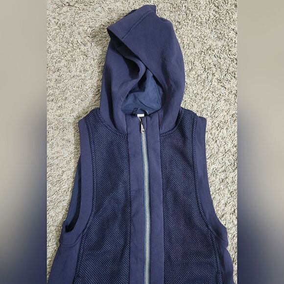 Lululemon The Spaces In-Between Vest navy blue size 4 - Picture 13 of 15